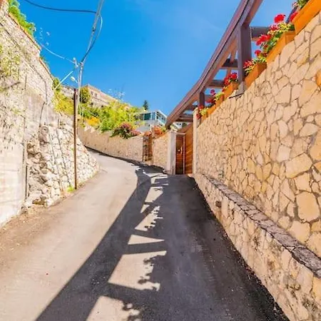 Vista Mare A Con Parcheggio Paolone House *