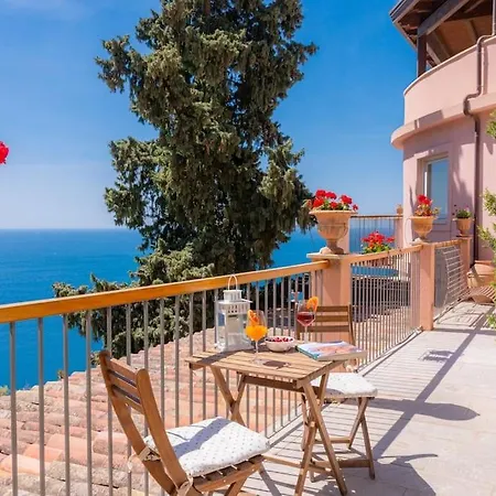 Chalet Vista Mare A Con Parcheggio Paolone House *
