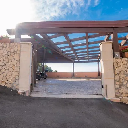 Vista Mare A Con Parcheggio Paolone House * Таормина